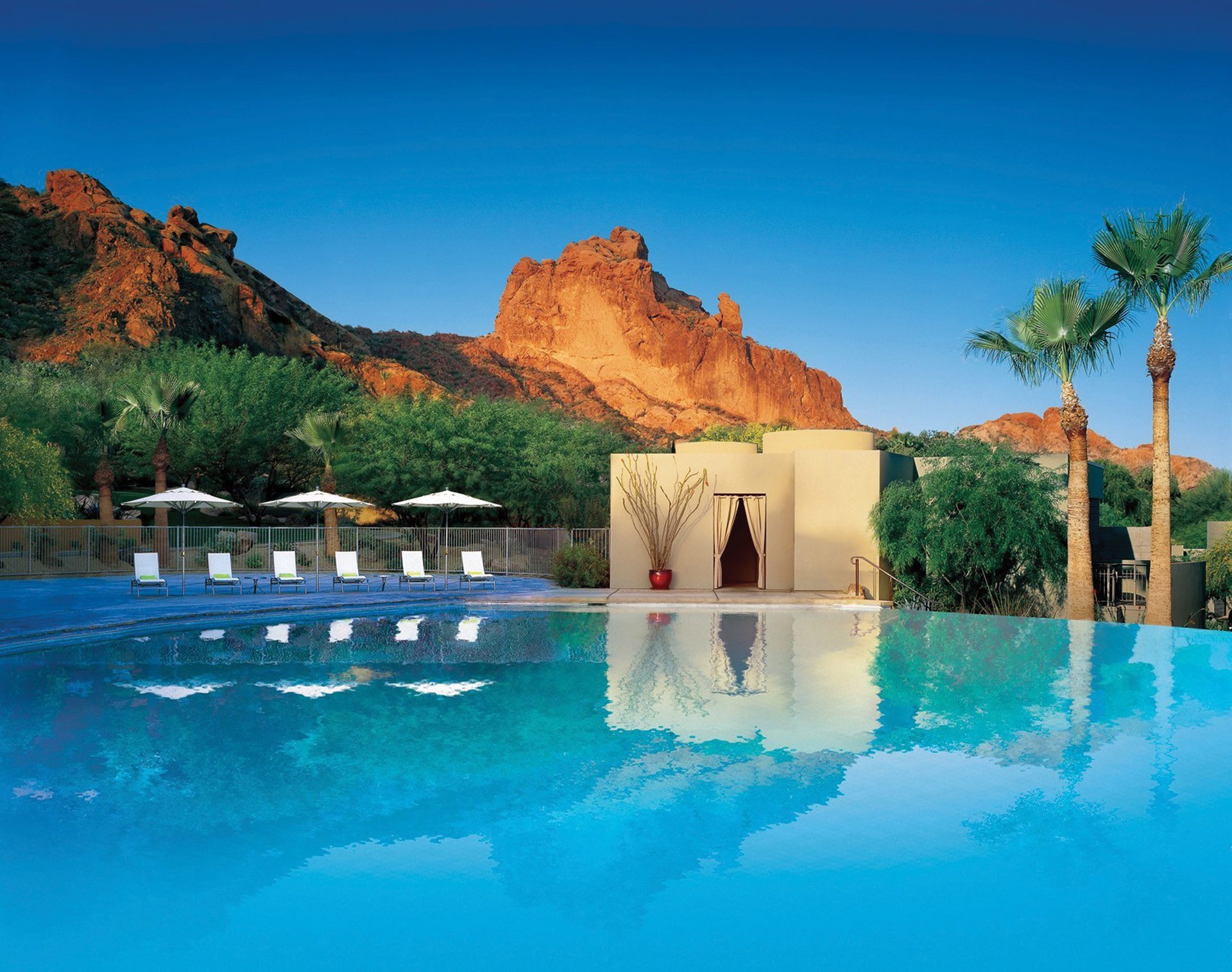 TOP 8 REASONS TO VISIT SCOTTSDALE THIS SUMMER